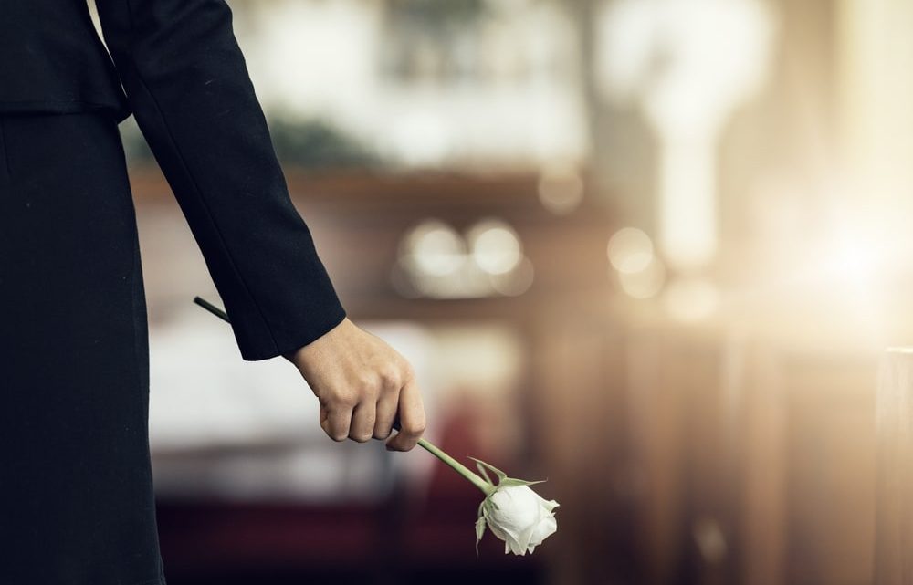 Comment organiser une cérémonie religieuse lors des obsèques ?